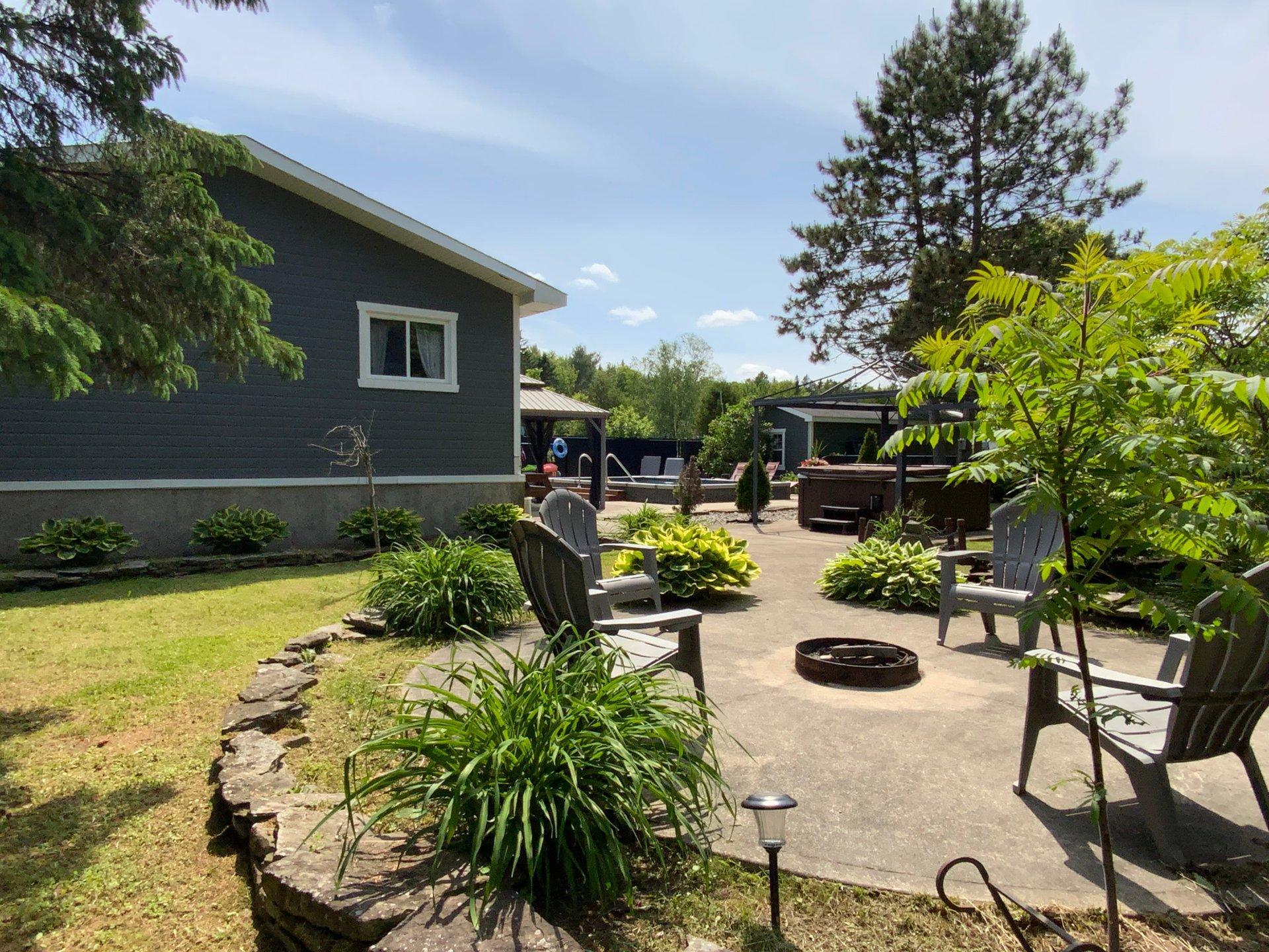 









1725


Route du Nord

,
Brownsburg-Chatham,




QC
J8G1E2

