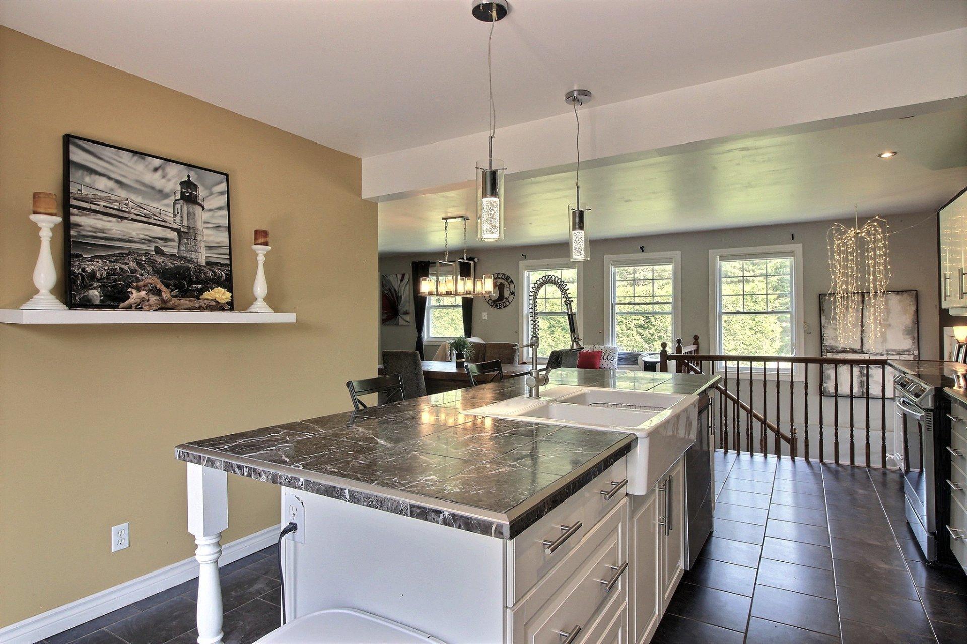









1725


Route du Nord

,
Brownsburg-Chatham,




QC
J8G1E2

