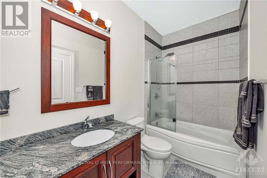 












32 ARGUE DRIVE

,
Ottawa,




Ontario
K2E6S1

