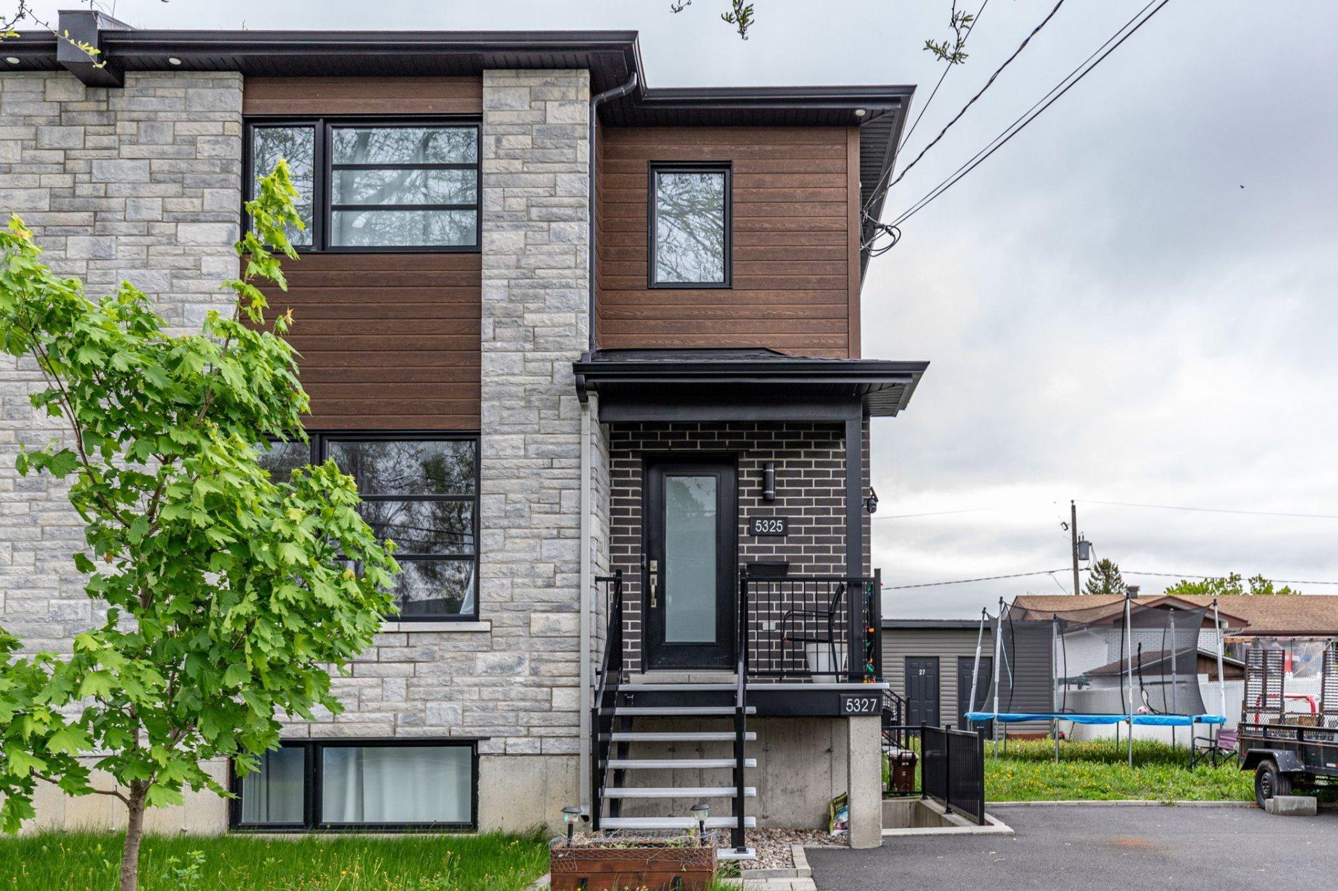 









5325

 - 5327


Rue Baillargeon

,
Longueuil (Saint-Hubert),




QC
J3Y2A9

