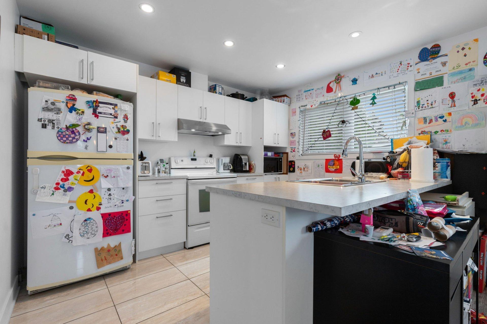 









5325

 - 5327


Rue Baillargeon

,
Longueuil (Saint-Hubert),




QC
J3Y2A9

