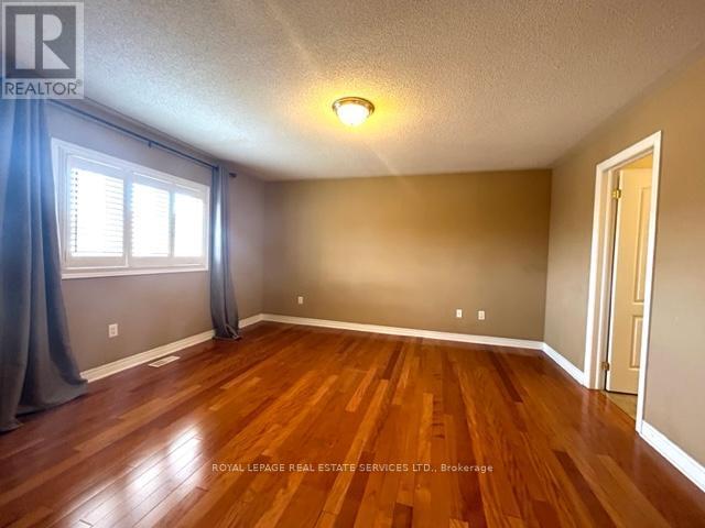 












301 MOHAWK STREET

,
Oakville,




Ontario
L6L6P9

