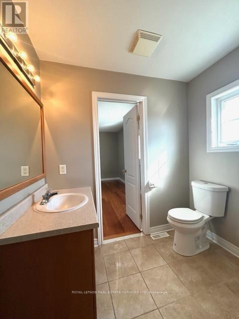 












301 MOHAWK STREET

,
Oakville,




Ontario
L6L6P9

