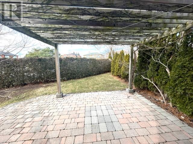 












301 MOHAWK STREET

,
Oakville,




Ontario
L6L6P9

