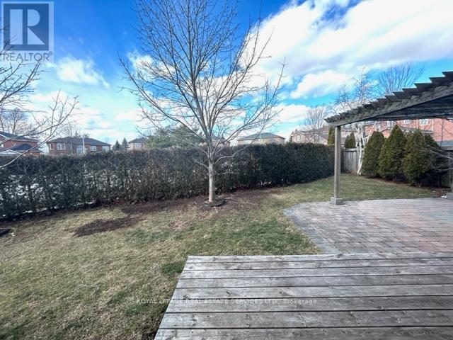 












301 MOHAWK STREET

,
Oakville,




Ontario
L6L6P9

