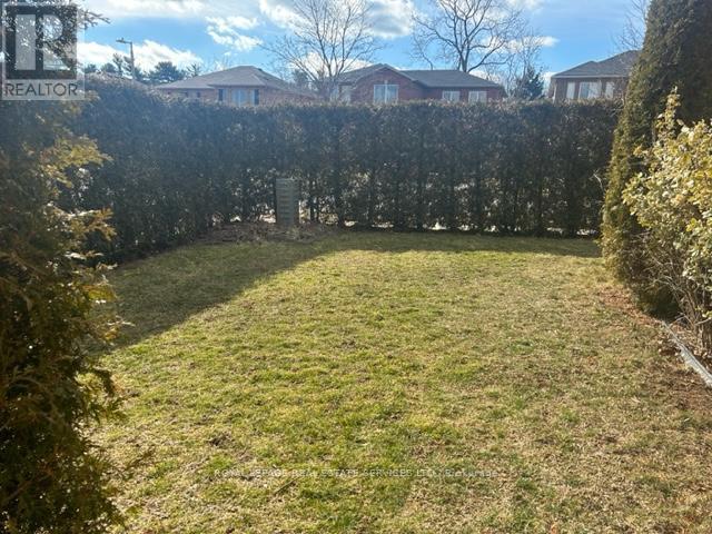 












301 MOHAWK STREET

,
Oakville,




Ontario
L6L6P9

