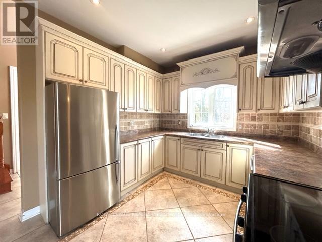 












301 MOHAWK STREET

,
Oakville,




Ontario
L6L6P9

