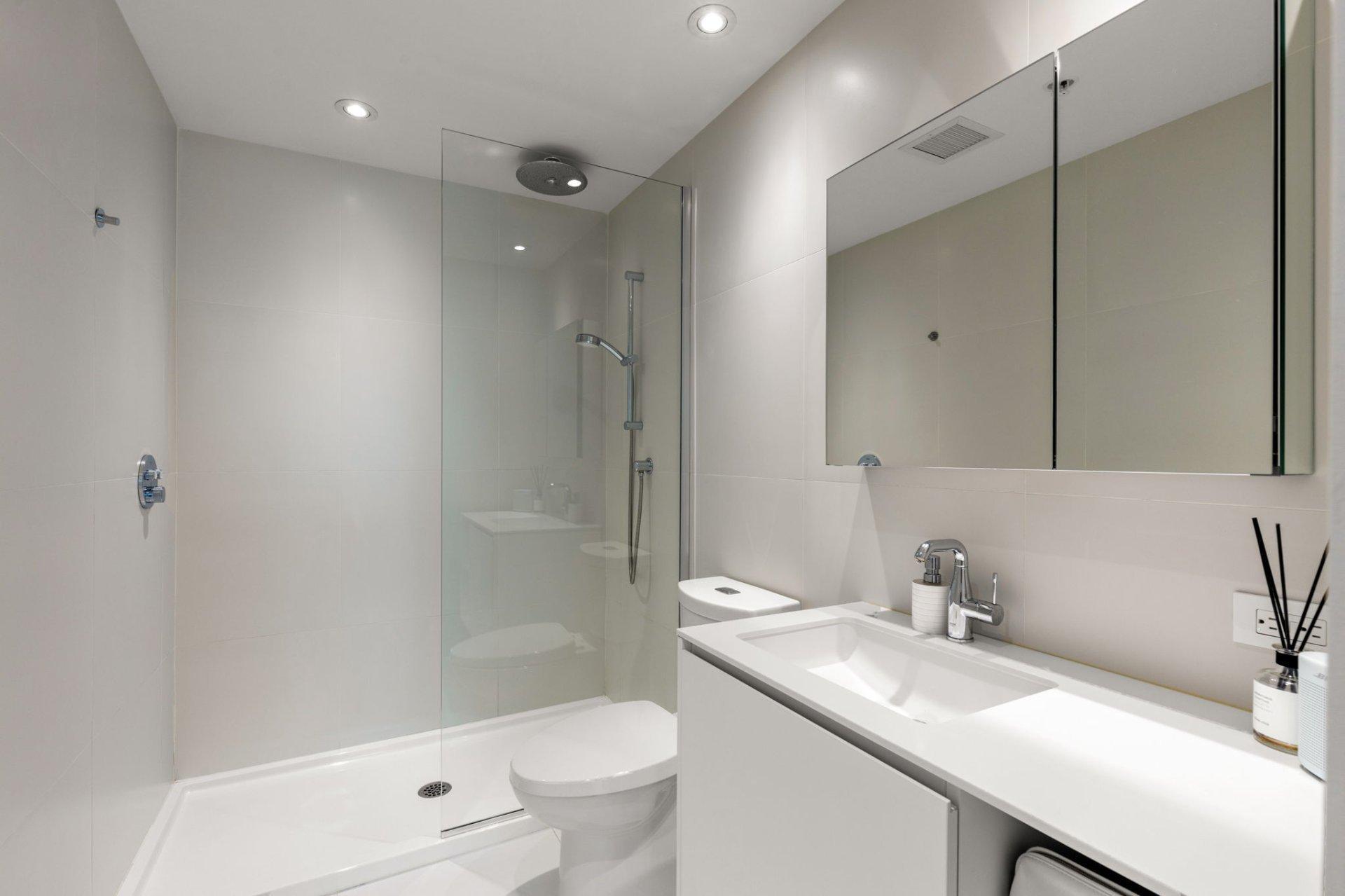 









1616


Rue des Bassins

, 731,
Montréal (Le Sud-Ouest),




QC
H3J0C3


