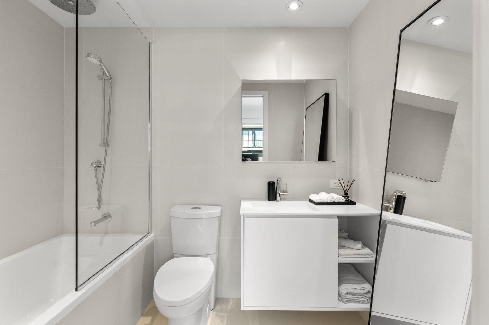 









1616


Rue des Bassins

, 731,
Montréal (Le Sud-Ouest),




QC
H3J0C3

