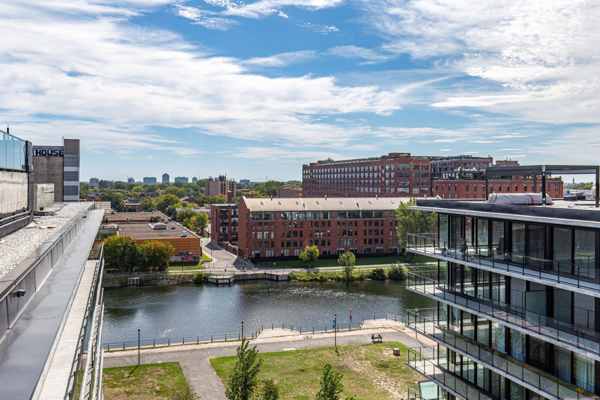 









1616


Rue des Bassins

, 731,
Montréal (Le Sud-Ouest),




QC
H3J0C3

