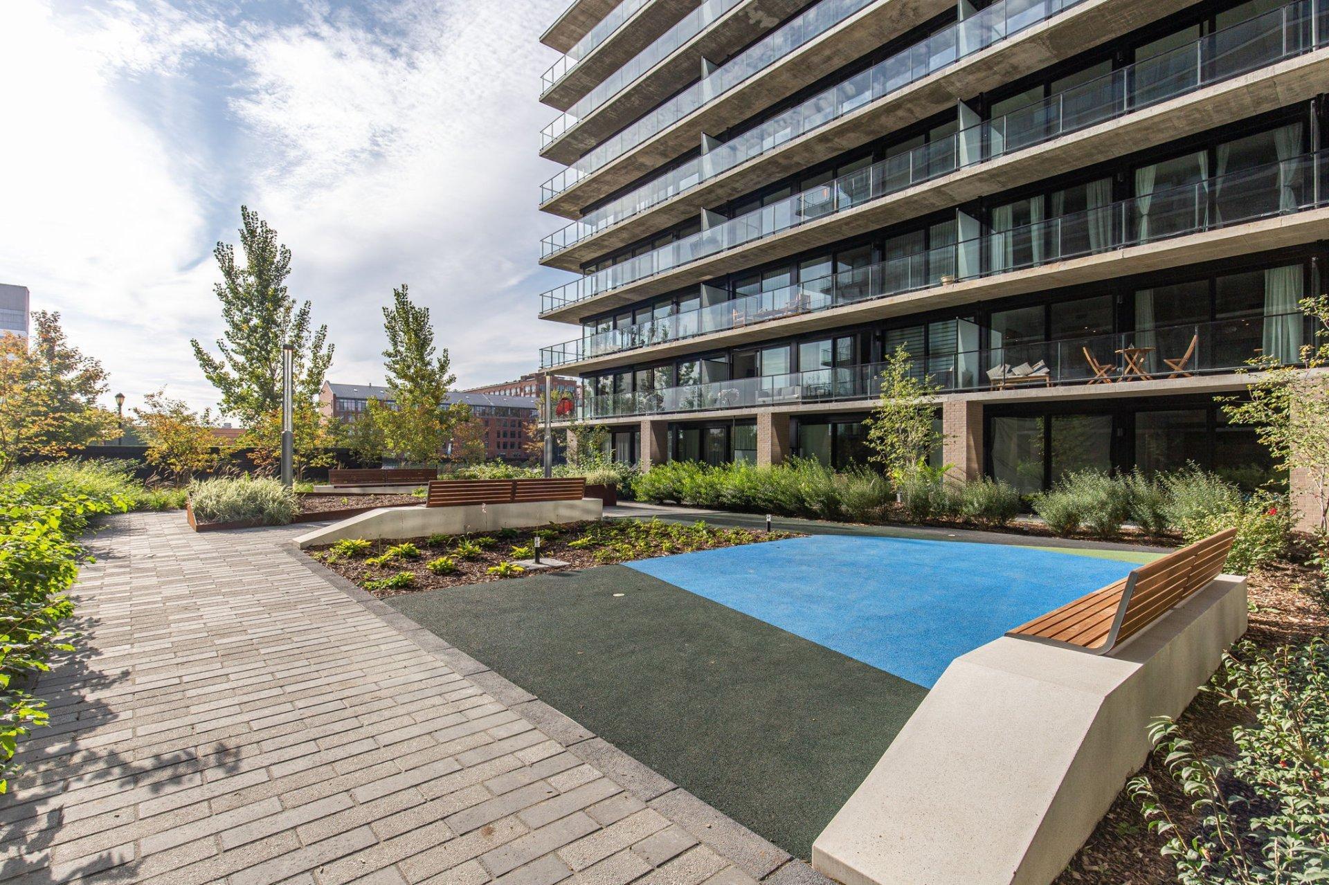 









1616


Rue des Bassins

, 731,
Montréal (Le Sud-Ouest),




QC
H3J0C3

