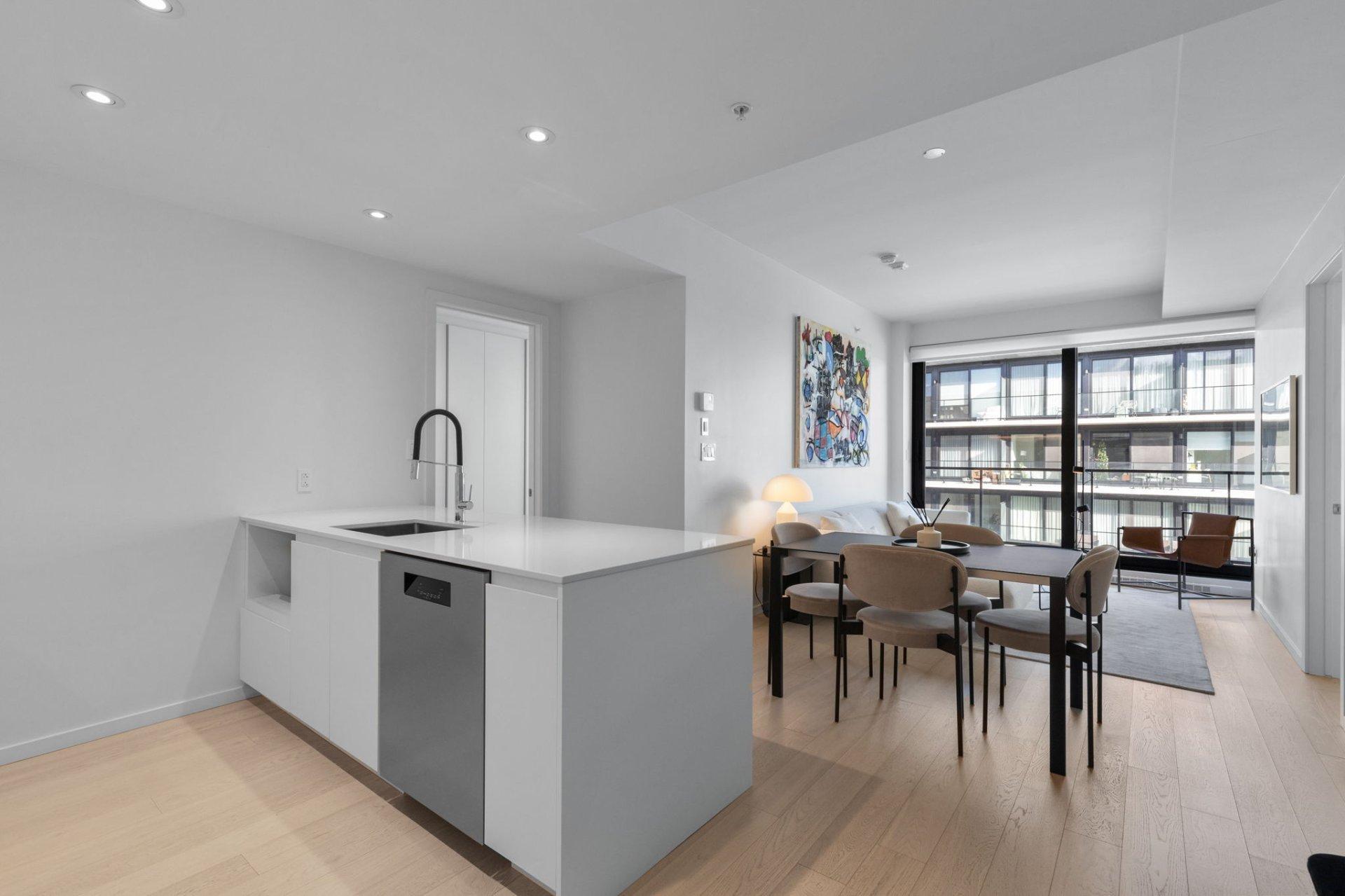 









1616


Rue des Bassins

, 731,
Montréal (Le Sud-Ouest),




QC
H3J0C3

