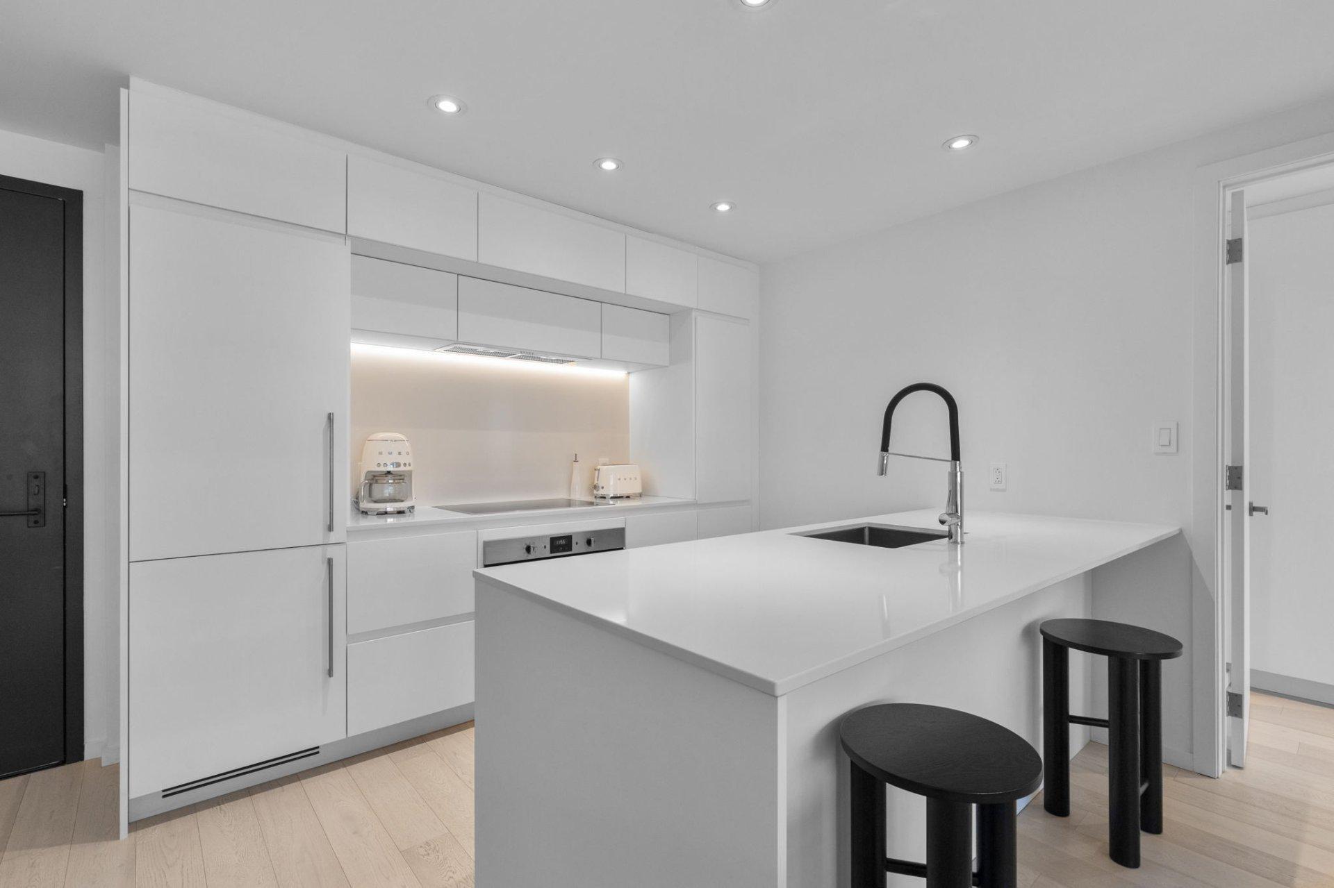 









1616


Rue des Bassins

, 731,
Montréal (Le Sud-Ouest),




QC
H3J0C3

