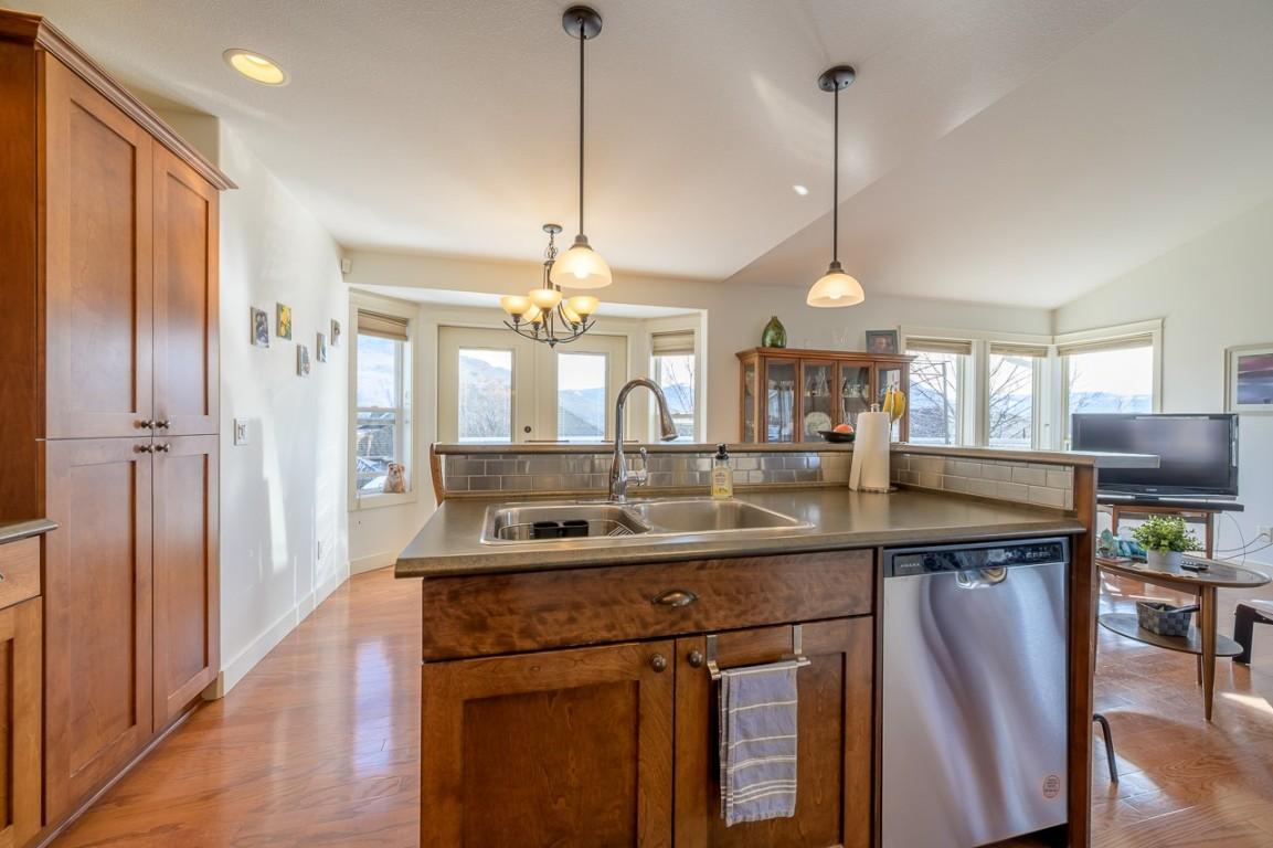 









2150


Cantle

Place,
Kamloops,




BC
V2B 0A7

