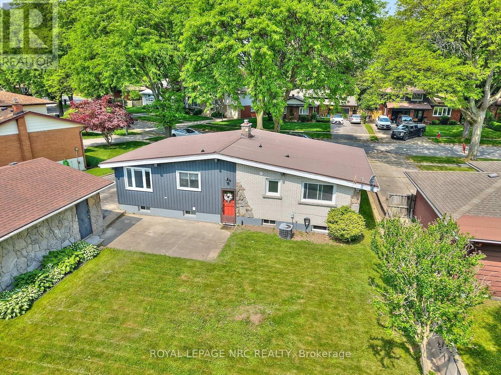 












4206 GLENAYR AVENUE

,
Niagara Falls (Morrison),




Ontario
L2E6J9

