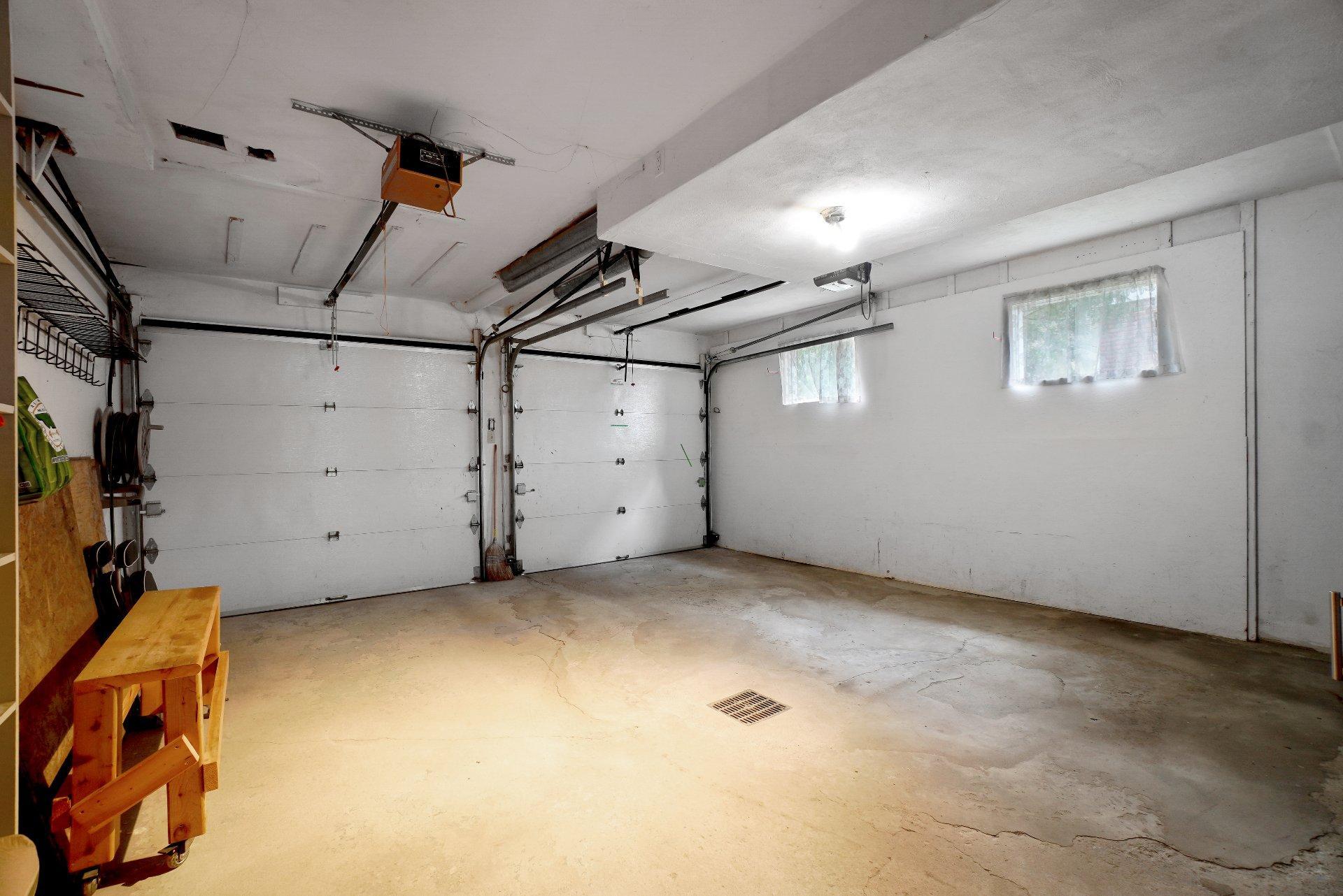 









161


Rue Bisley

,
Beaconsfield,




QC
H9W1G5


