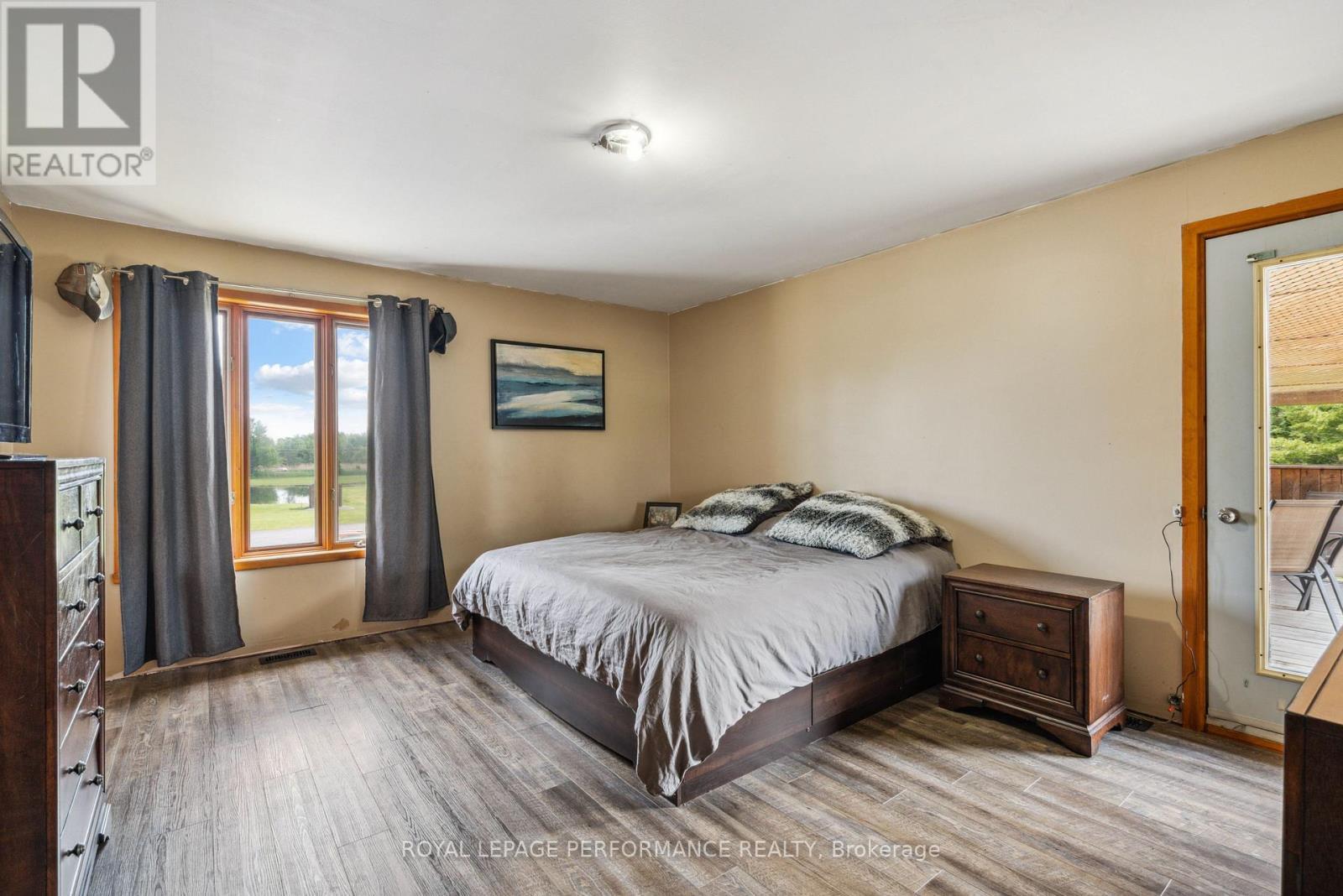 












20015 COUNTY ROAD 2 ROAD

,
South Glengarry,




Ontario
K0C1N0

