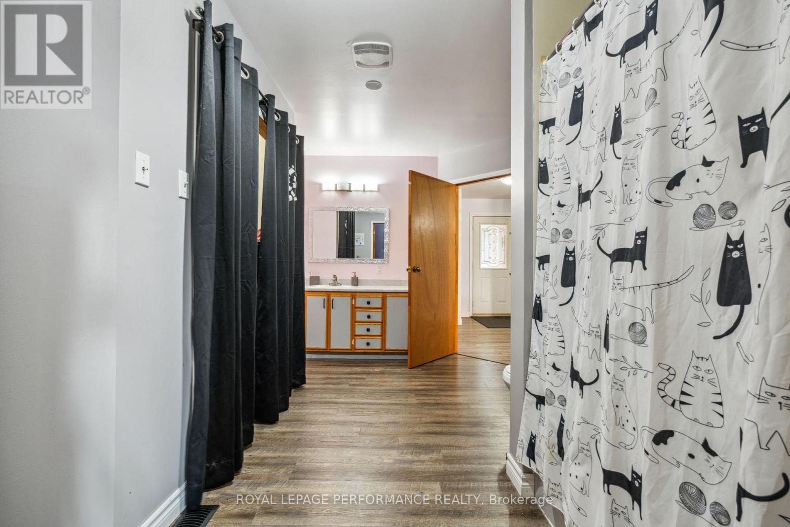












20015 COUNTY ROAD 2 ROAD

,
South Glengarry,




Ontario
K0C1N0

