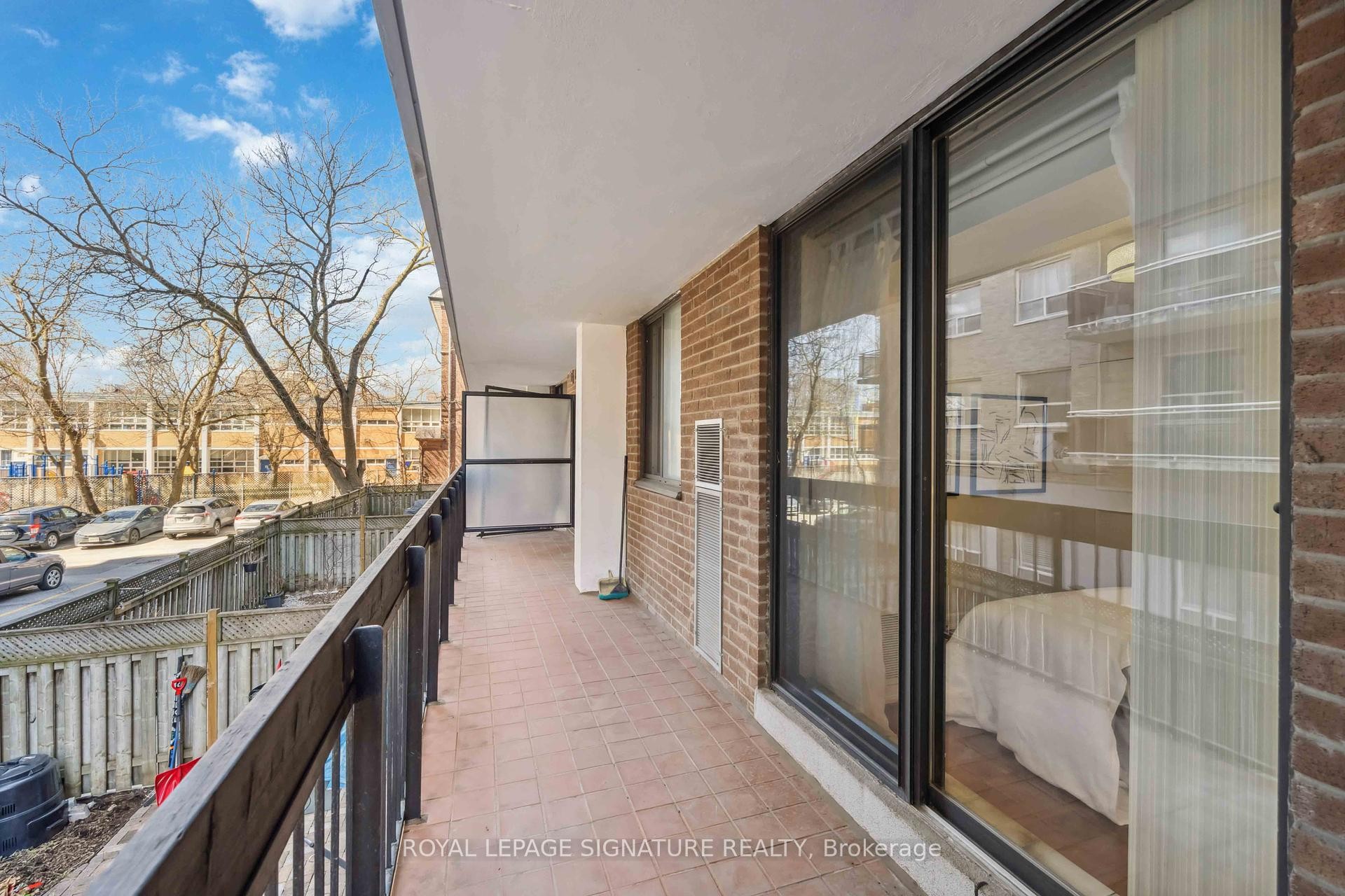 









212


St. George

Street, 201,
Toronto,




ON
M5R 2N5

