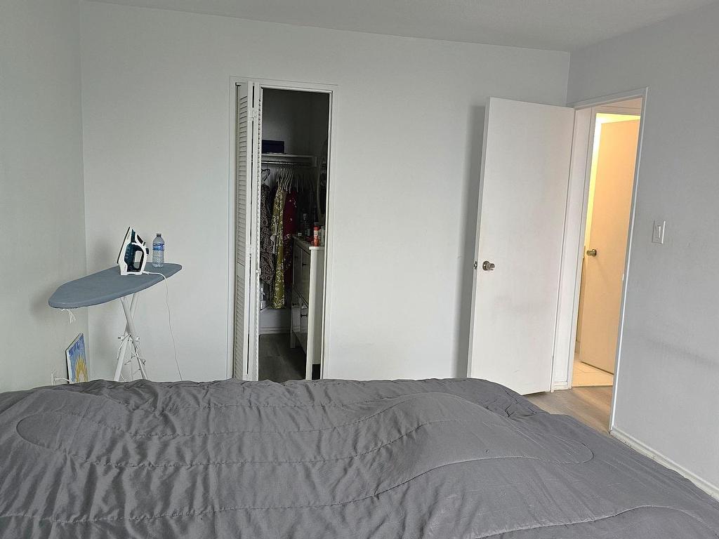 









10


Edgecliff

Golfway, 1711,
Toronto,




ON
M3C 3A3

