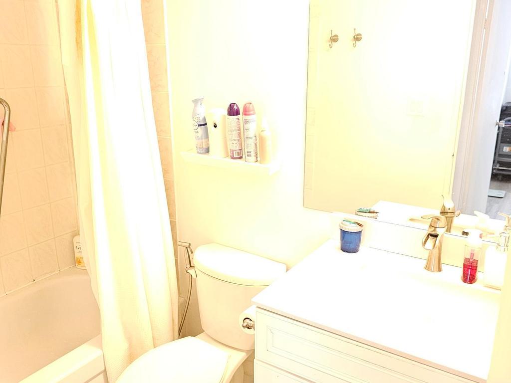 









10


Edgecliff

Golfway, 1711,
Toronto,




ON
M3C 3A3

