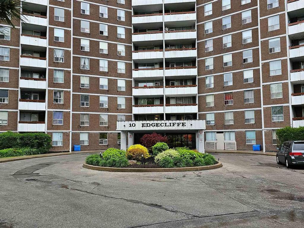 









10


Edgecliff

Golfway, 1711,
Toronto,




ON
M3C 3A3

