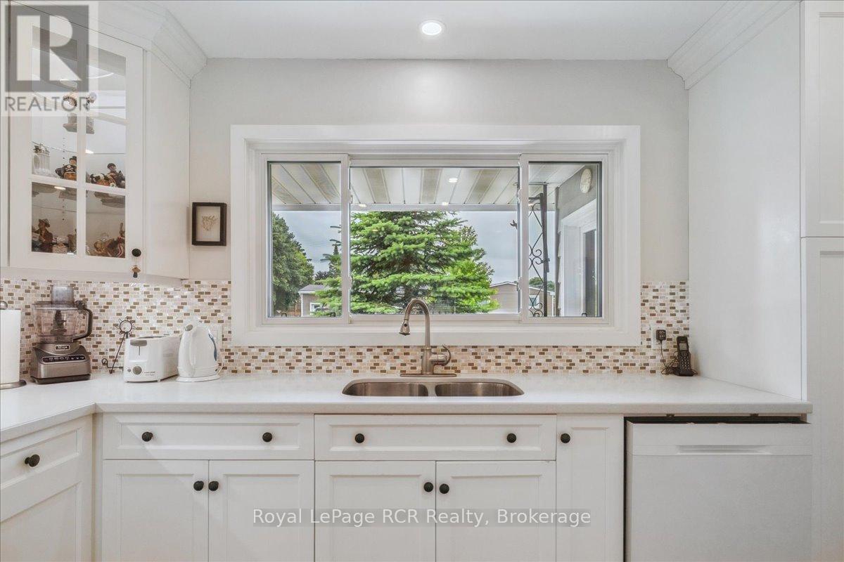 












70 CAMBRAI ROAD

,
Grey Highlands,




Ontario
N0C1H0

