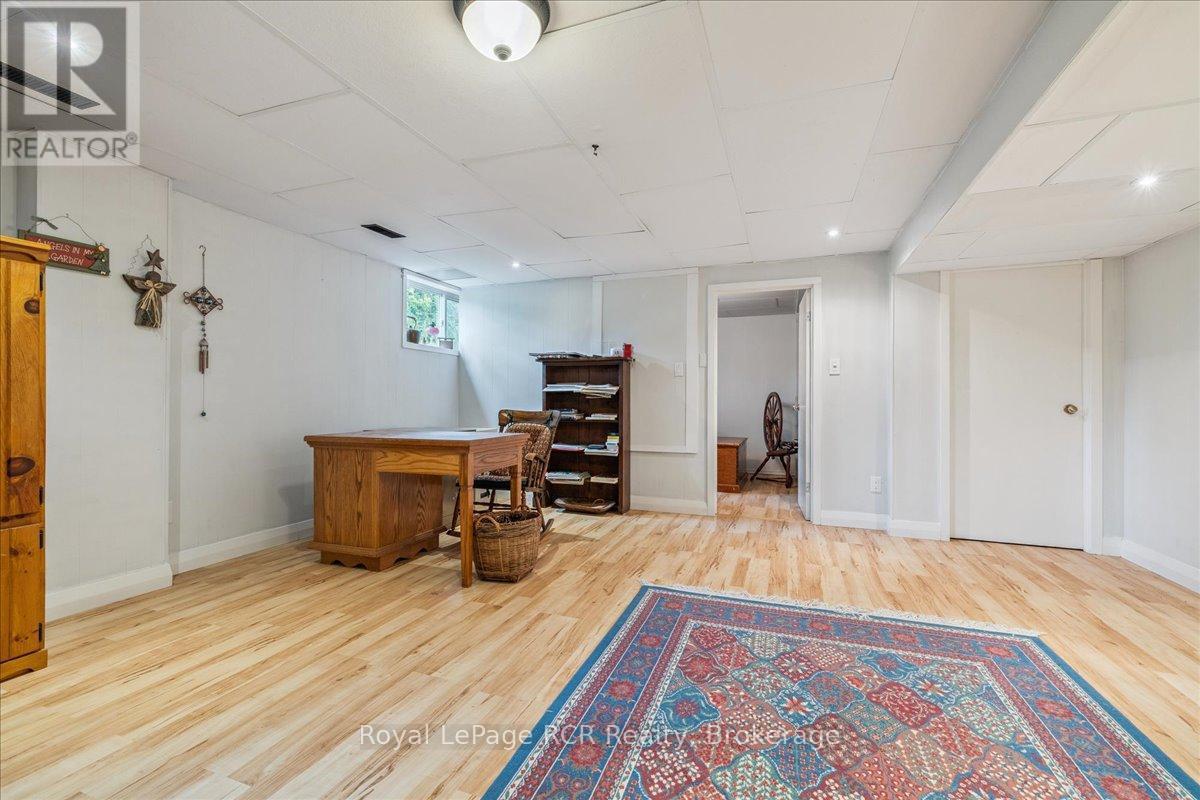 












70 CAMBRAI ROAD

,
Grey Highlands,




Ontario
N0C1H0

