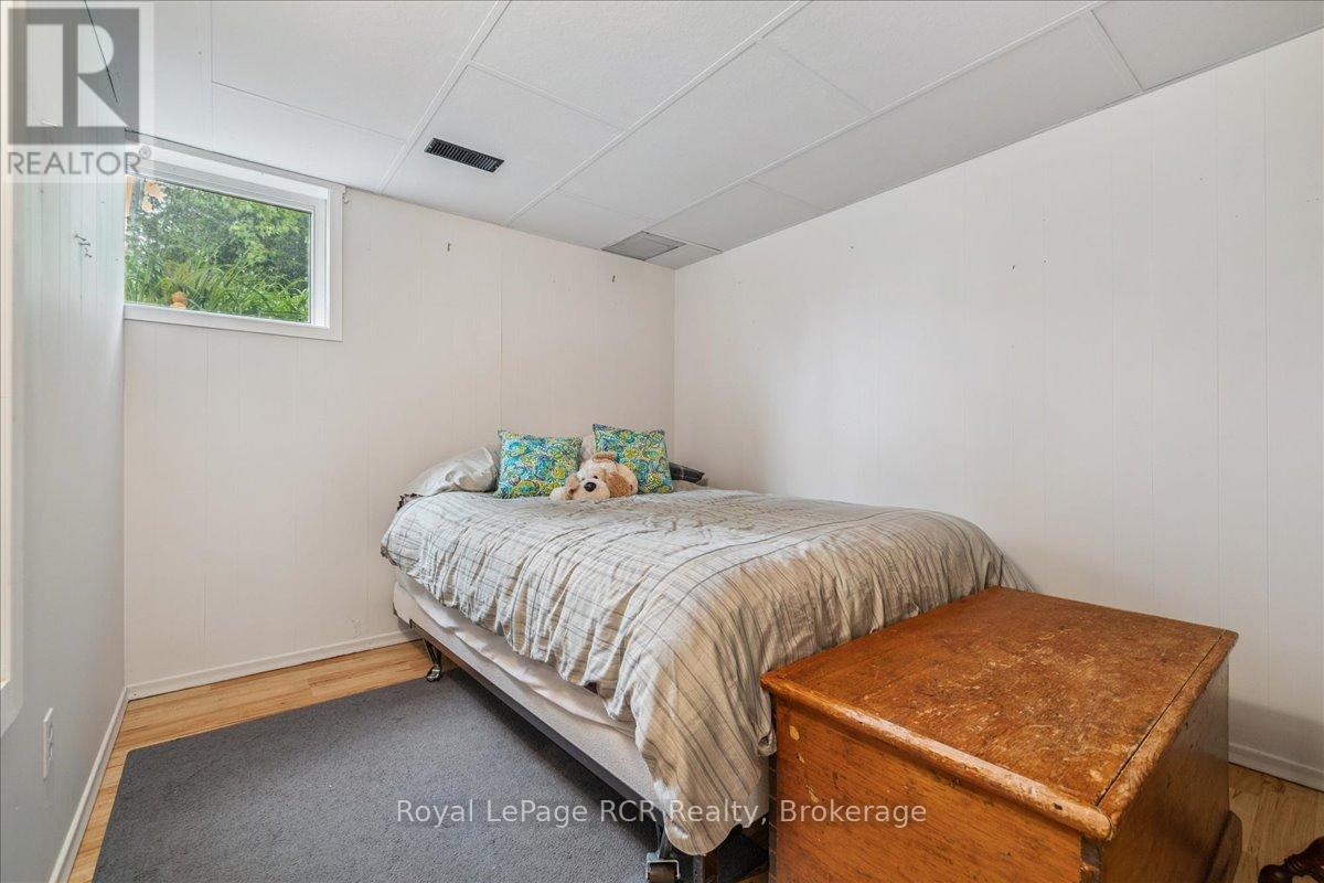 












70 CAMBRAI ROAD

,
Grey Highlands,




Ontario
N0C1H0

