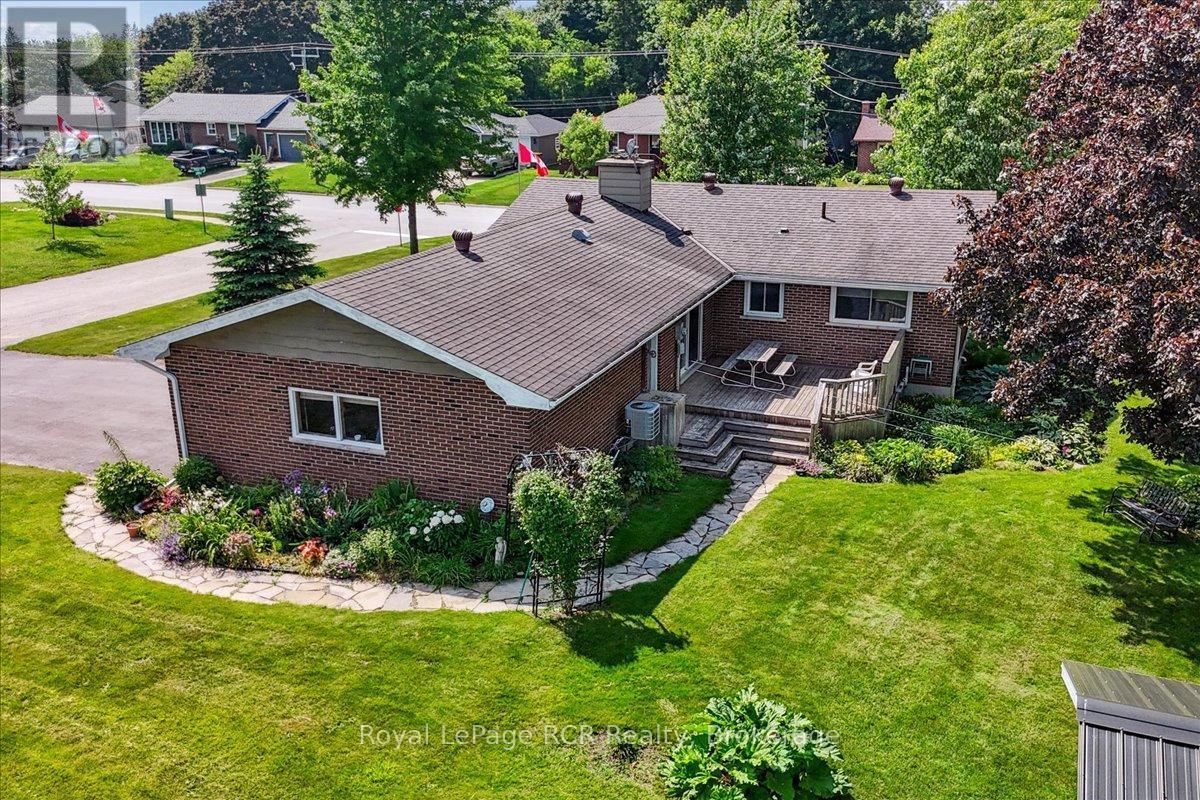 












70 CAMBRAI ROAD

,
Grey Highlands,




Ontario
N0C1H0

