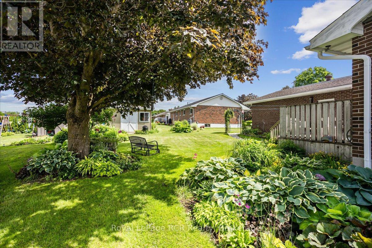 












70 CAMBRAI ROAD

,
Grey Highlands,




Ontario
N0C1H0

