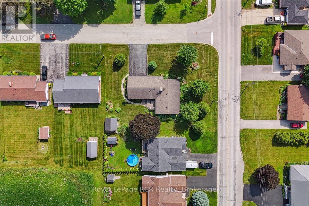 












70 CAMBRAI ROAD

,
Grey Highlands,




Ontario
N0C1H0

