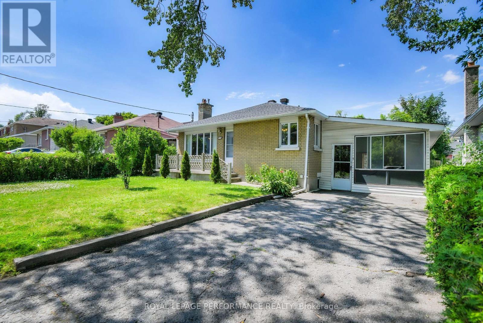 












1379 MAYVIEW AVENUE

,
Ottawa,




Ontario
K1Z8H6

