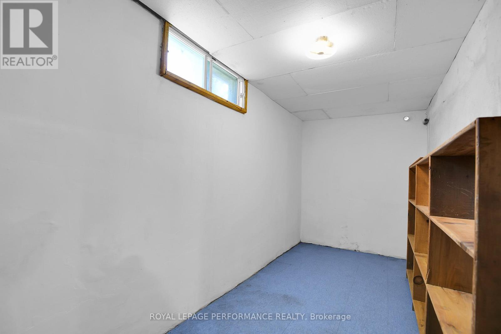 












1379 MAYVIEW AVENUE

,
Ottawa,




Ontario
K1Z8H6

