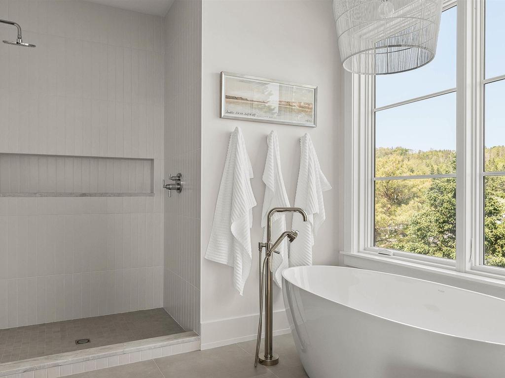 












7026 St Margarets Bay Road

,
Boutiliers Point,




NS
B3Z 1W1

