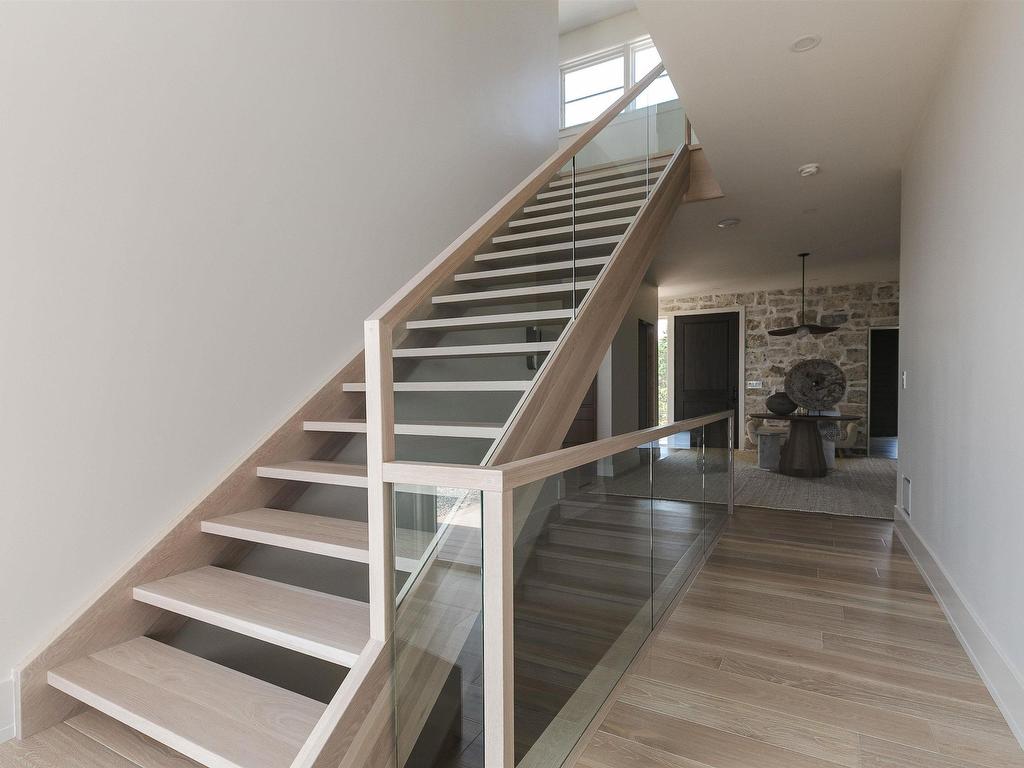 












7026 St Margarets Bay Road

,
Boutiliers Point,




NS
B3Z 1W1

