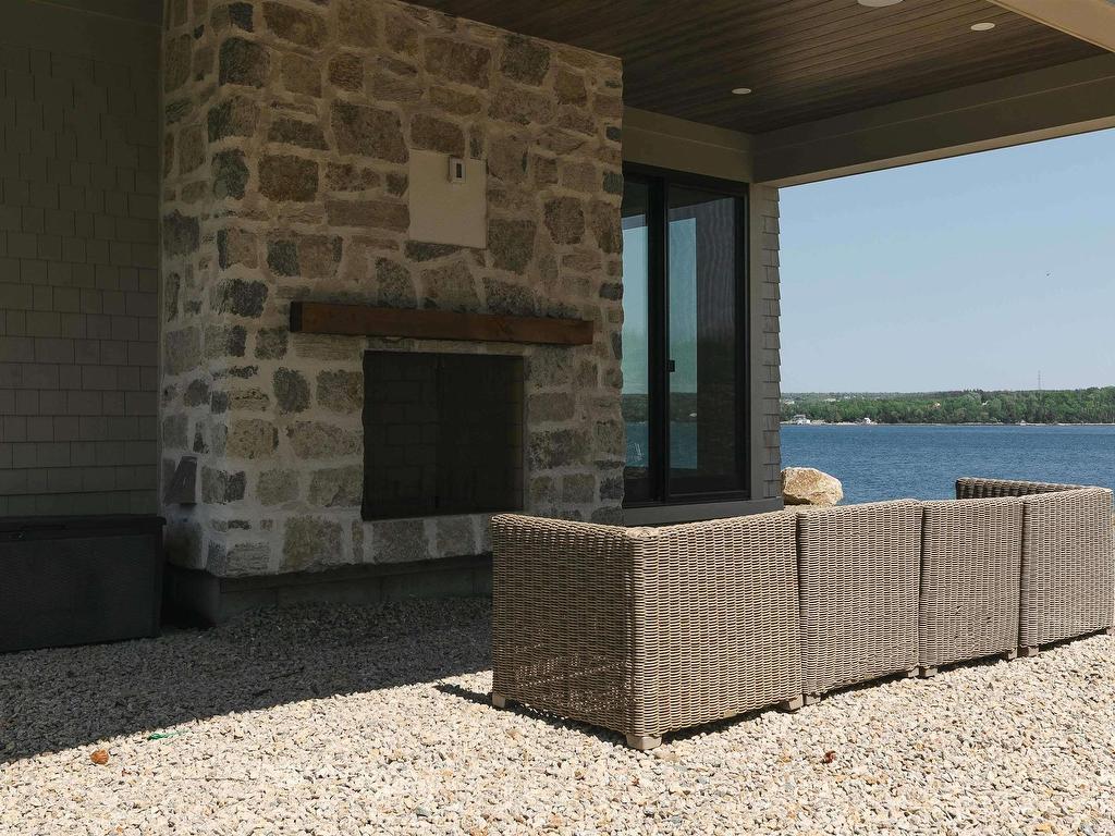 












7026 St Margarets Bay Road

,
Boutiliers Point,




NS
B3Z 1W1

