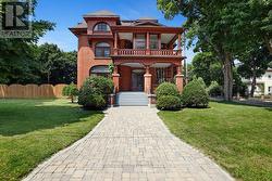 Featured Listing Photo