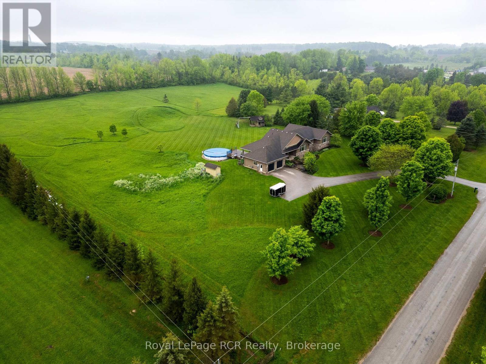 












023038 HOLLAND-SYDENHAM TOWNLINE

,
Chatsworth,




Ontario
N0H1G0

