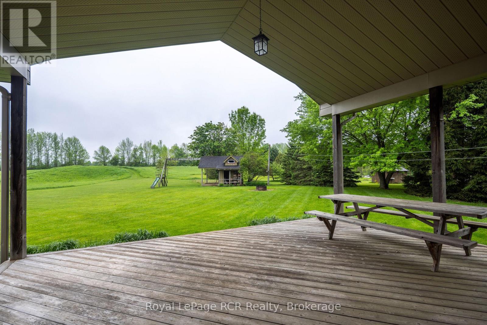 












023038 HOLLAND-SYDENHAM TOWNLINE

,
Chatsworth,




Ontario
N0H1G0

