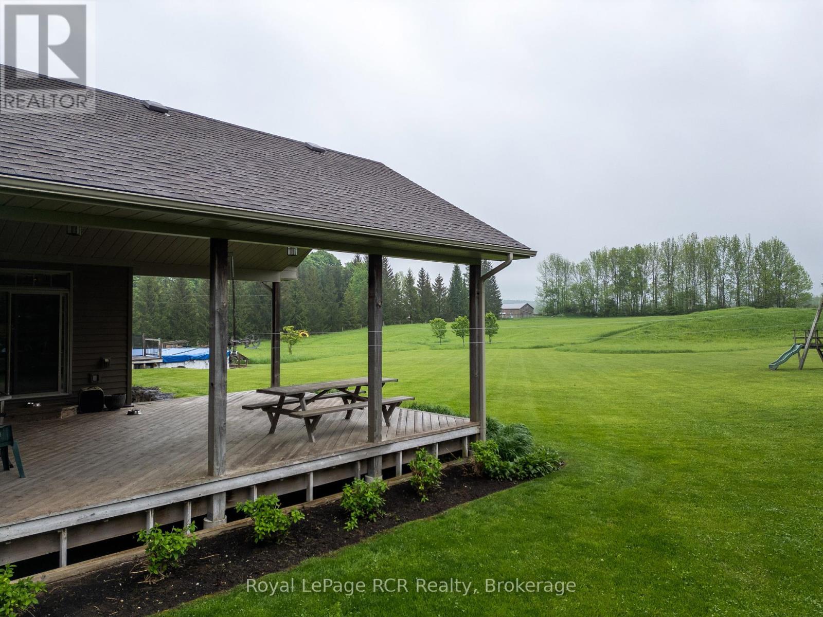 












023038 HOLLAND-SYDENHAM TOWNLINE

,
Chatsworth,




Ontario
N0H1G0

