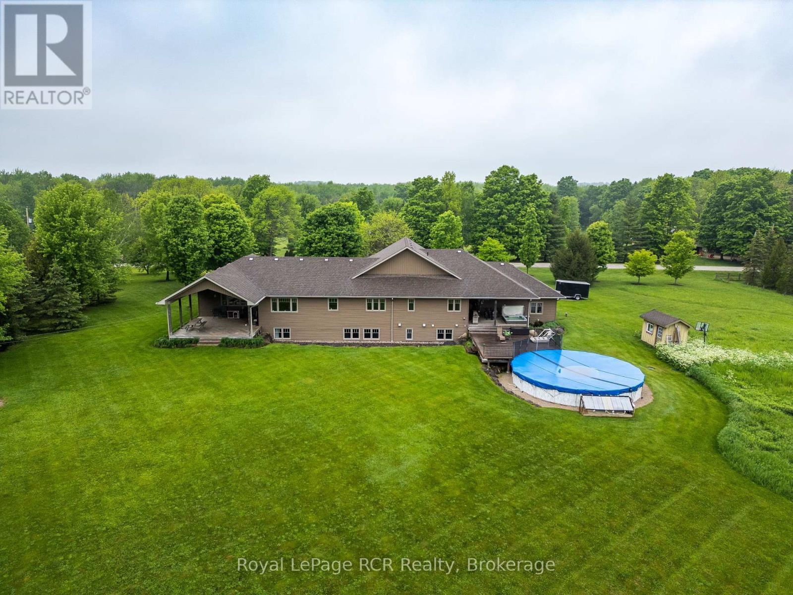 












023038 HOLLAND-SYDENHAM TOWNLINE

,
Chatsworth,




Ontario
N0H1G0

