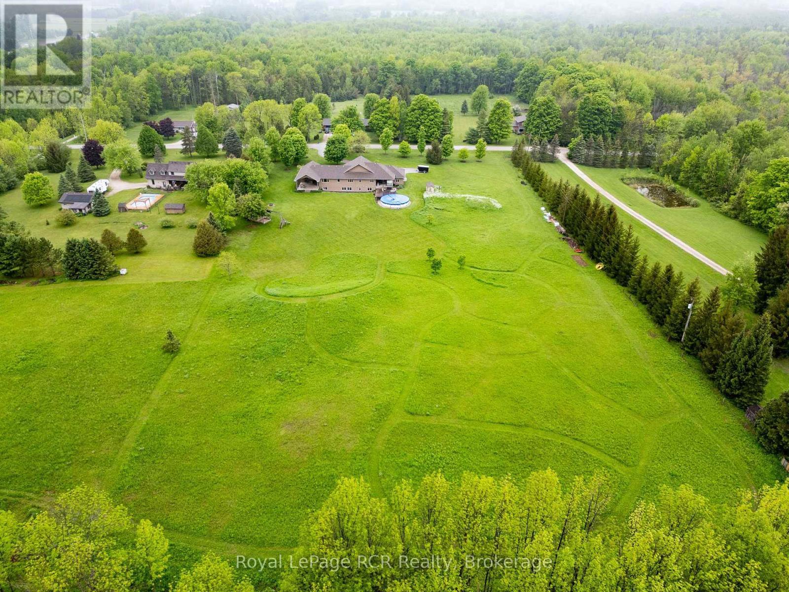 












023038 HOLLAND-SYDENHAM TOWNLINE

,
Chatsworth,




Ontario
N0H1G0

