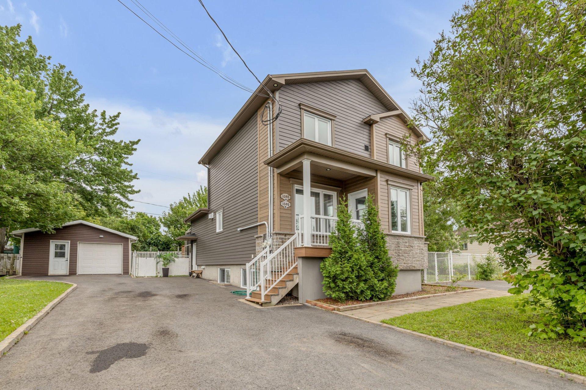 









1593

 - 1595


Rue de Calais

,
Québec (La Haute-Saint-Charles),




QC
G3K1H9

