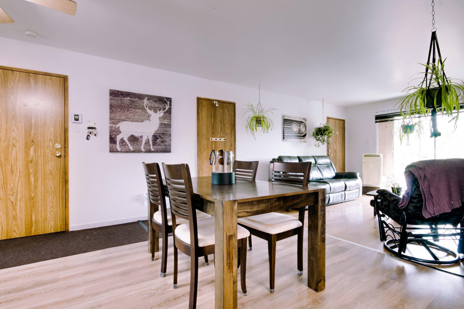 









505


Rue St-Maurice

,
Trois-Rivières,




QC
G8V1G7

