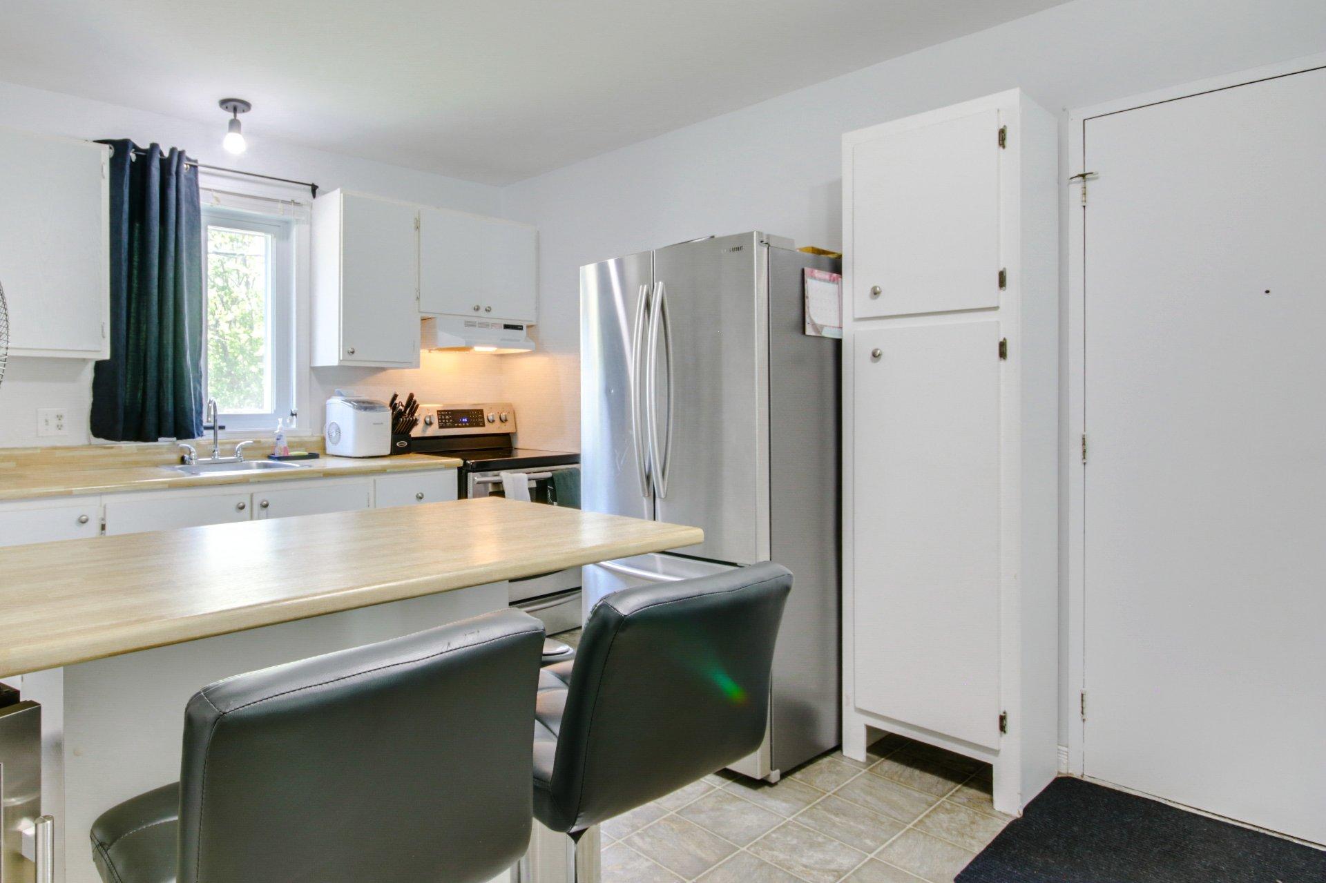 









505


Rue St-Maurice

,
Trois-Rivières,




QC
G8V1G7

