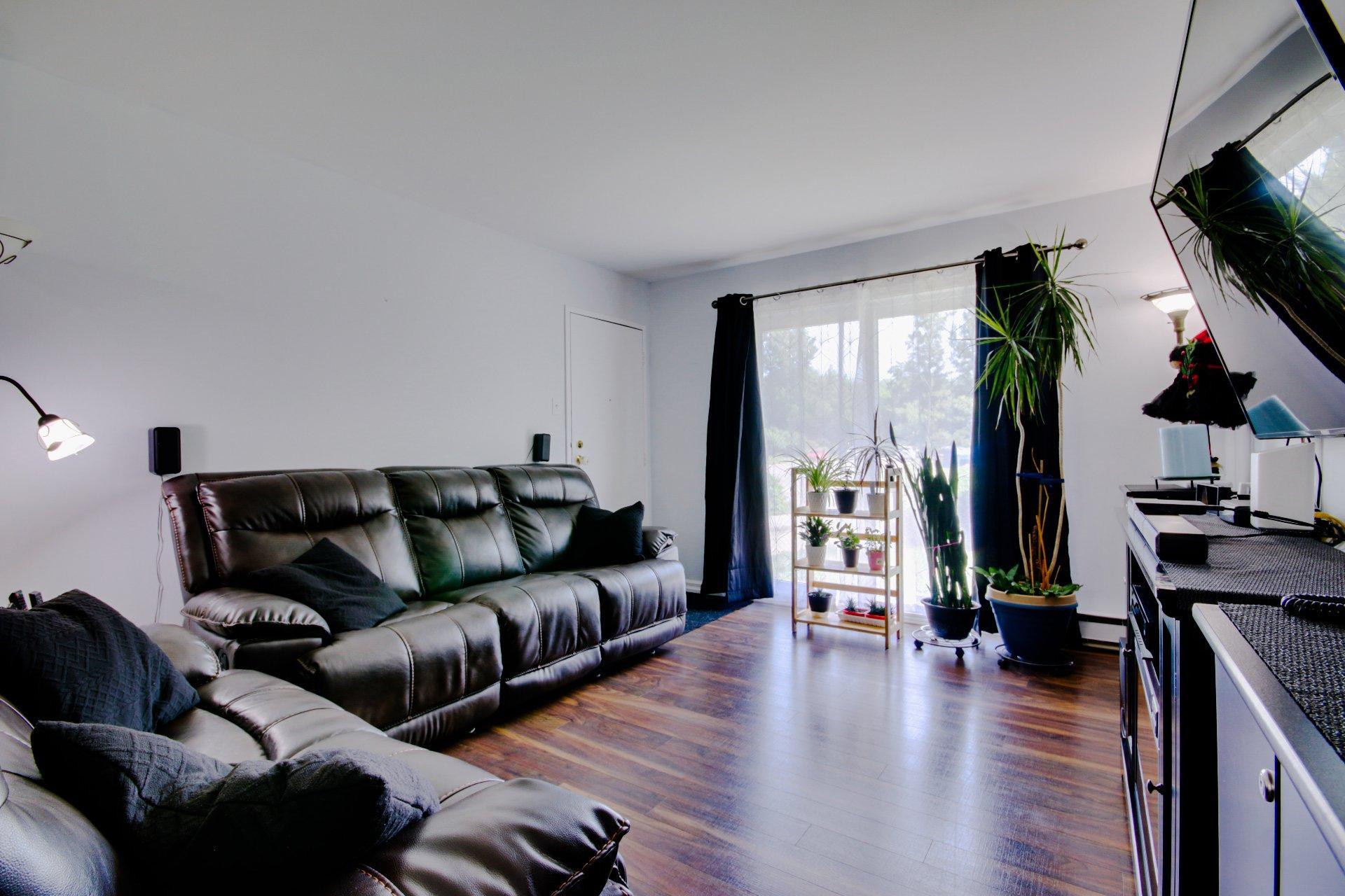 









505


Rue St-Maurice

,
Trois-Rivières,




QC
G8V1G7

