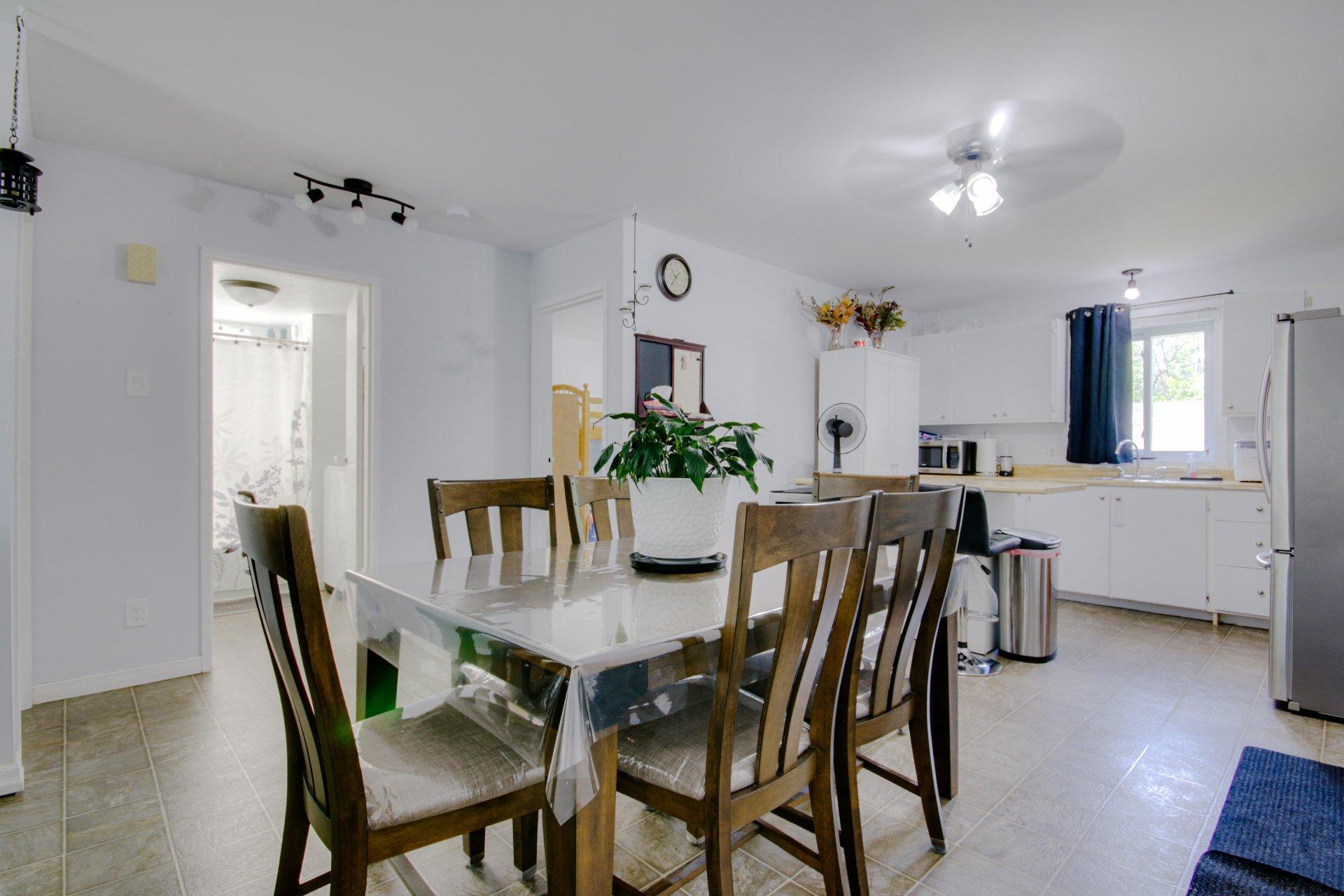 









505


Rue St-Maurice

,
Trois-Rivières,




QC
G8V1G7

