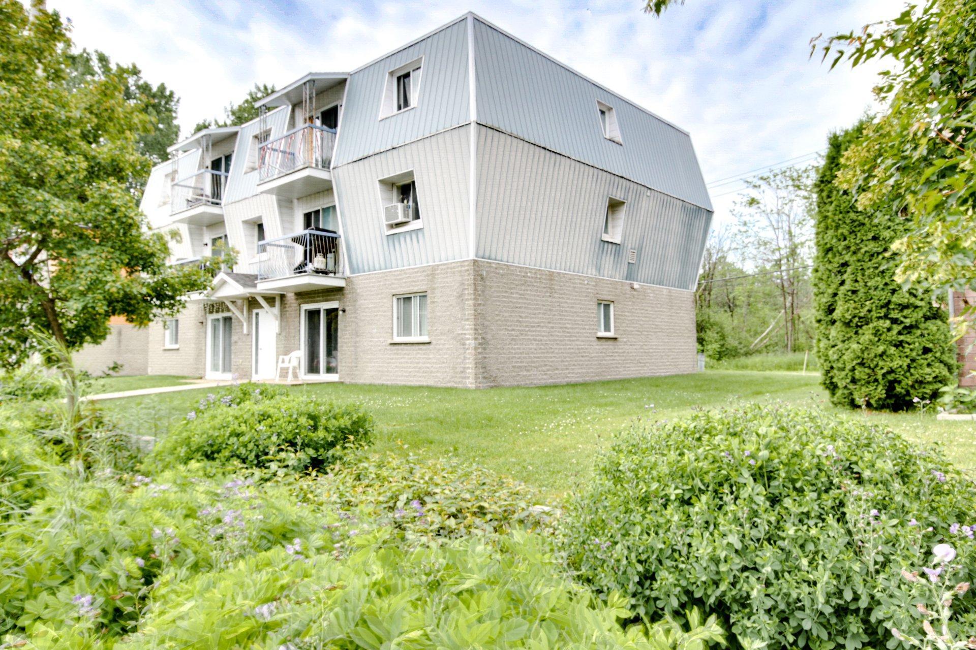 









505


Rue St-Maurice

,
Trois-Rivières,




QC
G8V1G7

