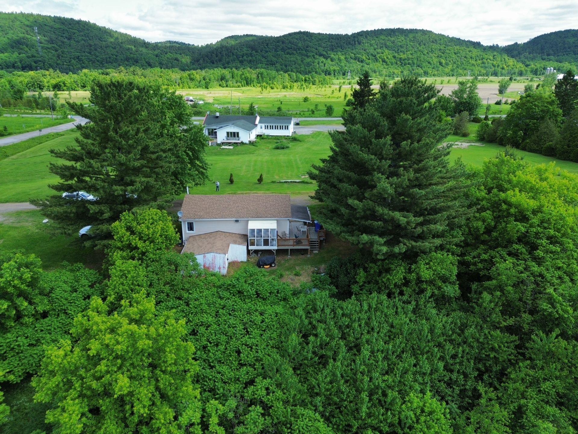 









53


Rue Marguerite

,
Grenville-sur-la-Rouge,




QC
J0V1B0

